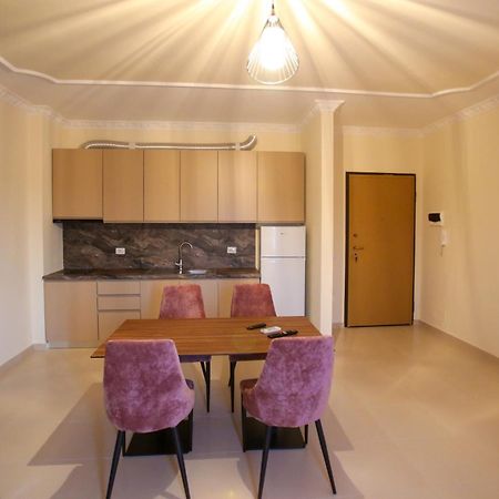 Oasis Residence Vlorë Eksteriør billede